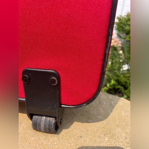 Disney/2 Mickey Suitcase Overnight - Picture 9 of 14